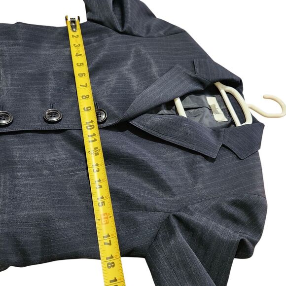 Le suit Blazer Size 4 Navy Blue Color 3 Front Buttons Shoulder Pads - Picture 3 of 7